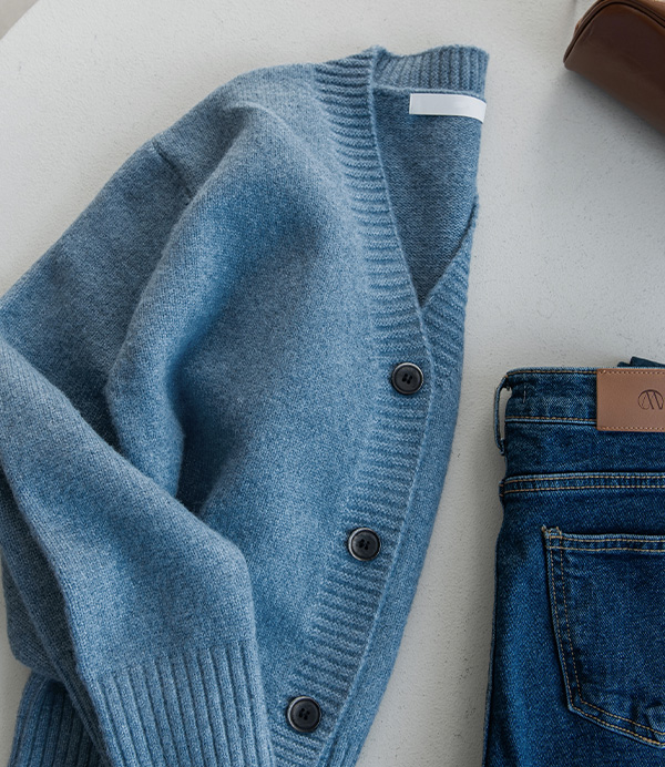 forer V-neck wool cardigan